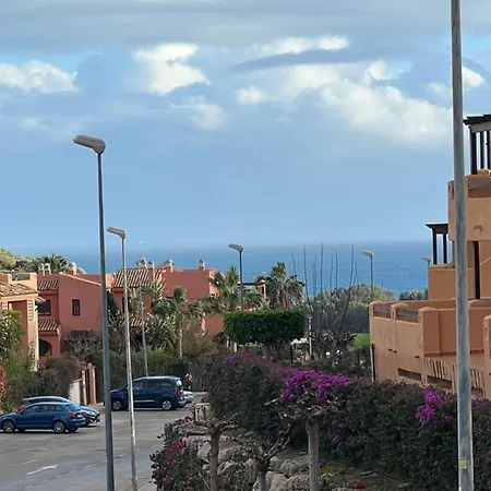 Del Sol Apartment *